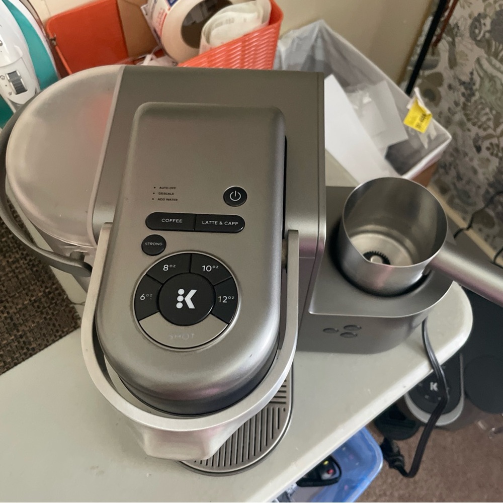 Keurig K-Café Special Edition Single Serve Coffee, Latte & Cappuccino Maker - Picture 3 of 3